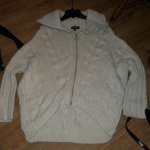 Cableknit zip up cardigan